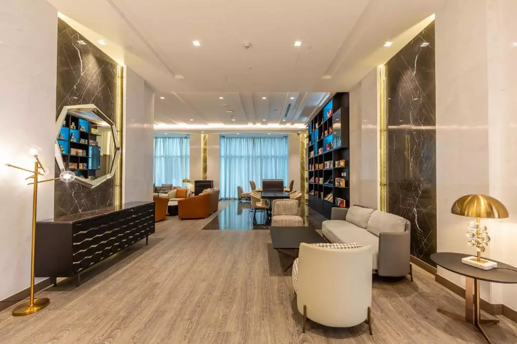 Edge Creekside Hotel